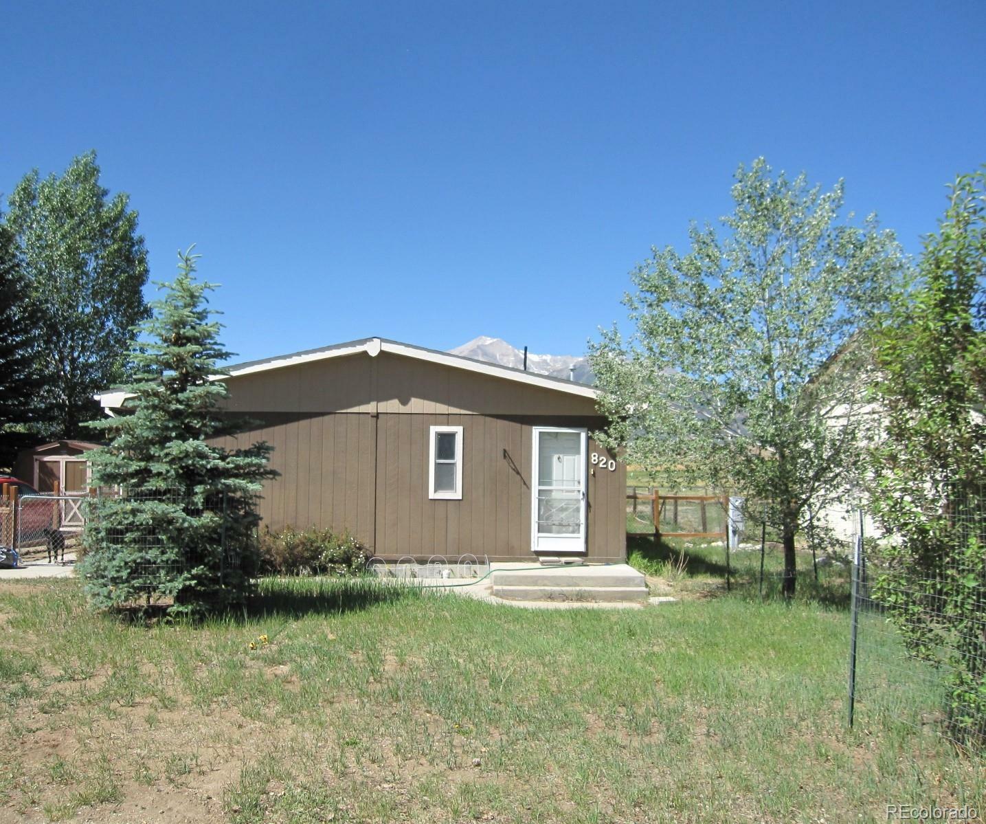 Property Photo:  820 S Gunnison Avenue  CO 81211 