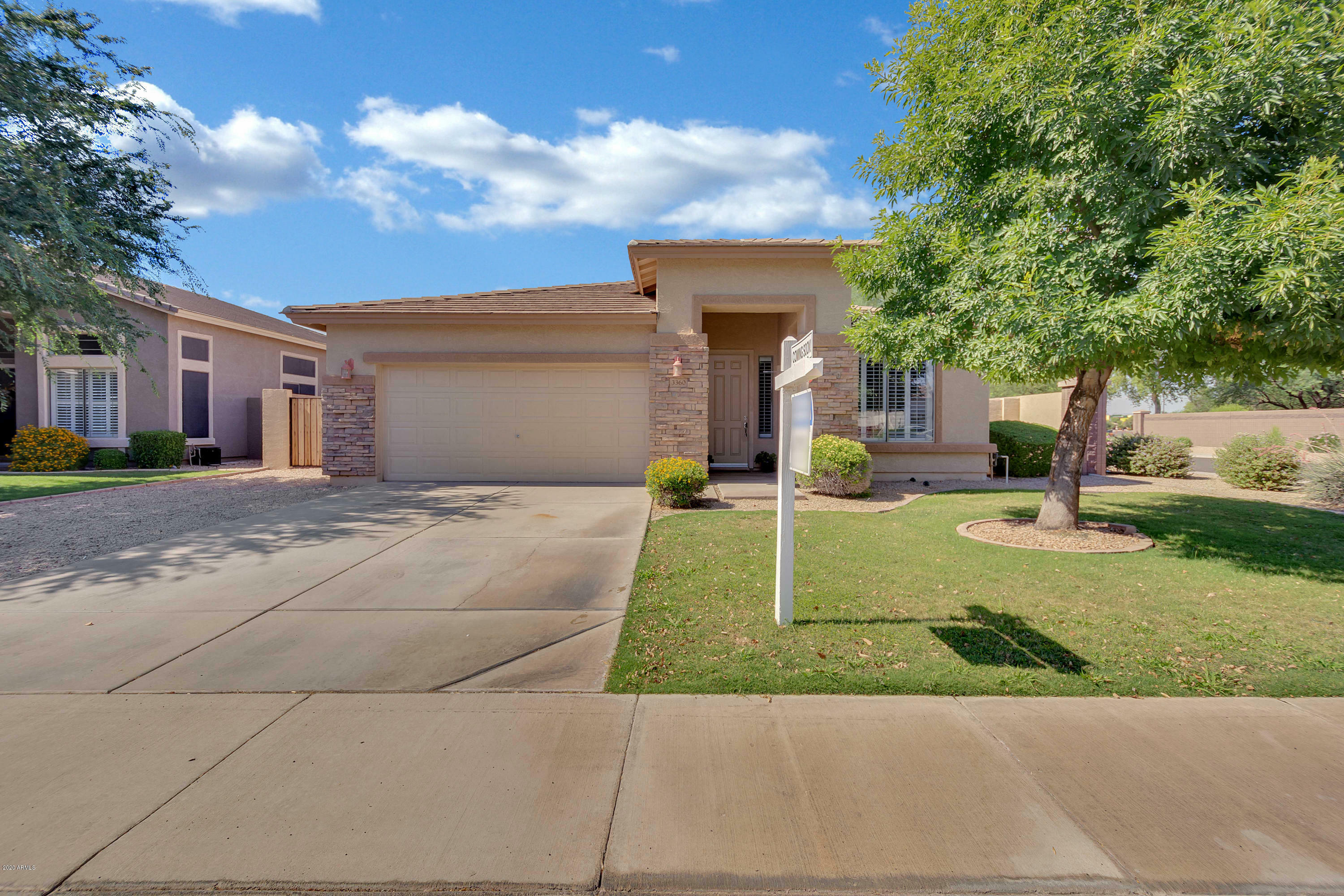 Property Photo:  3360 E Hampton Lane  AZ 85295 