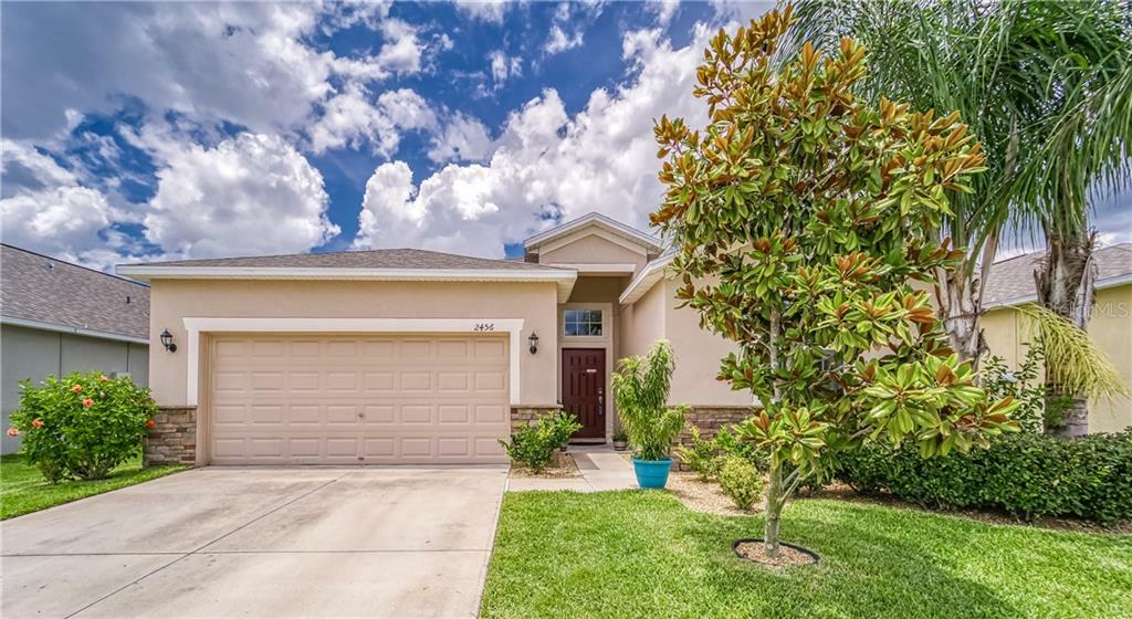 Property Photo: 2456 Dovesong Trace Drive FL 33570