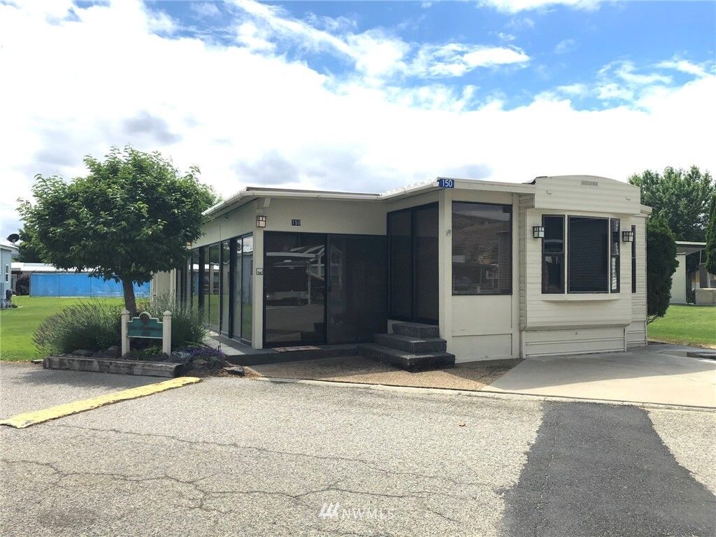 Property Photo:  8818 Crescent Bar Road NW 150  WA 98848 