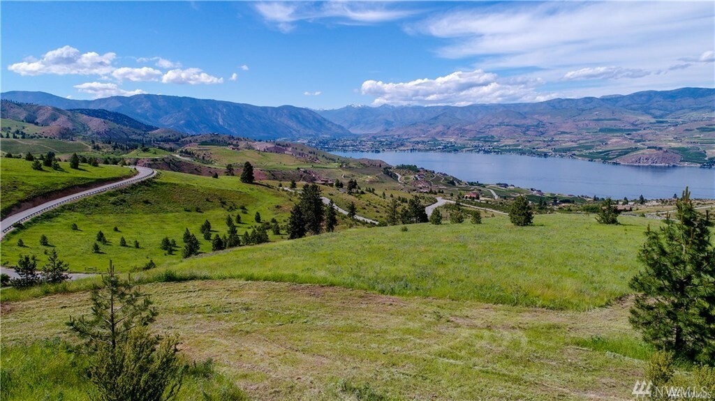 Property Photo: 22 Hawks Meadow WA 98816