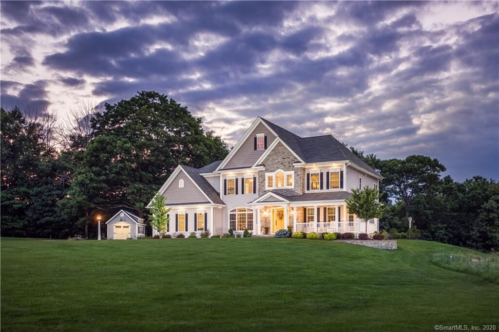 Property Photo: 55 Farmers Court CT 06410