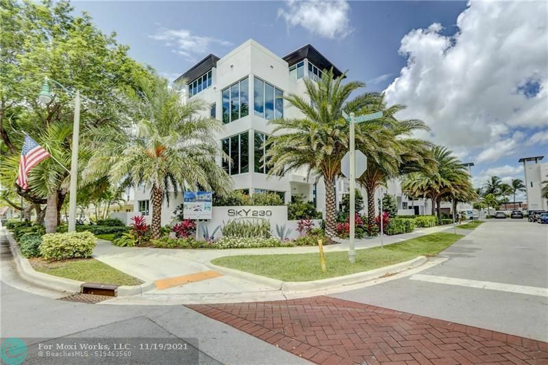 Property Photo:  236 Shore Ct  FL 33308 