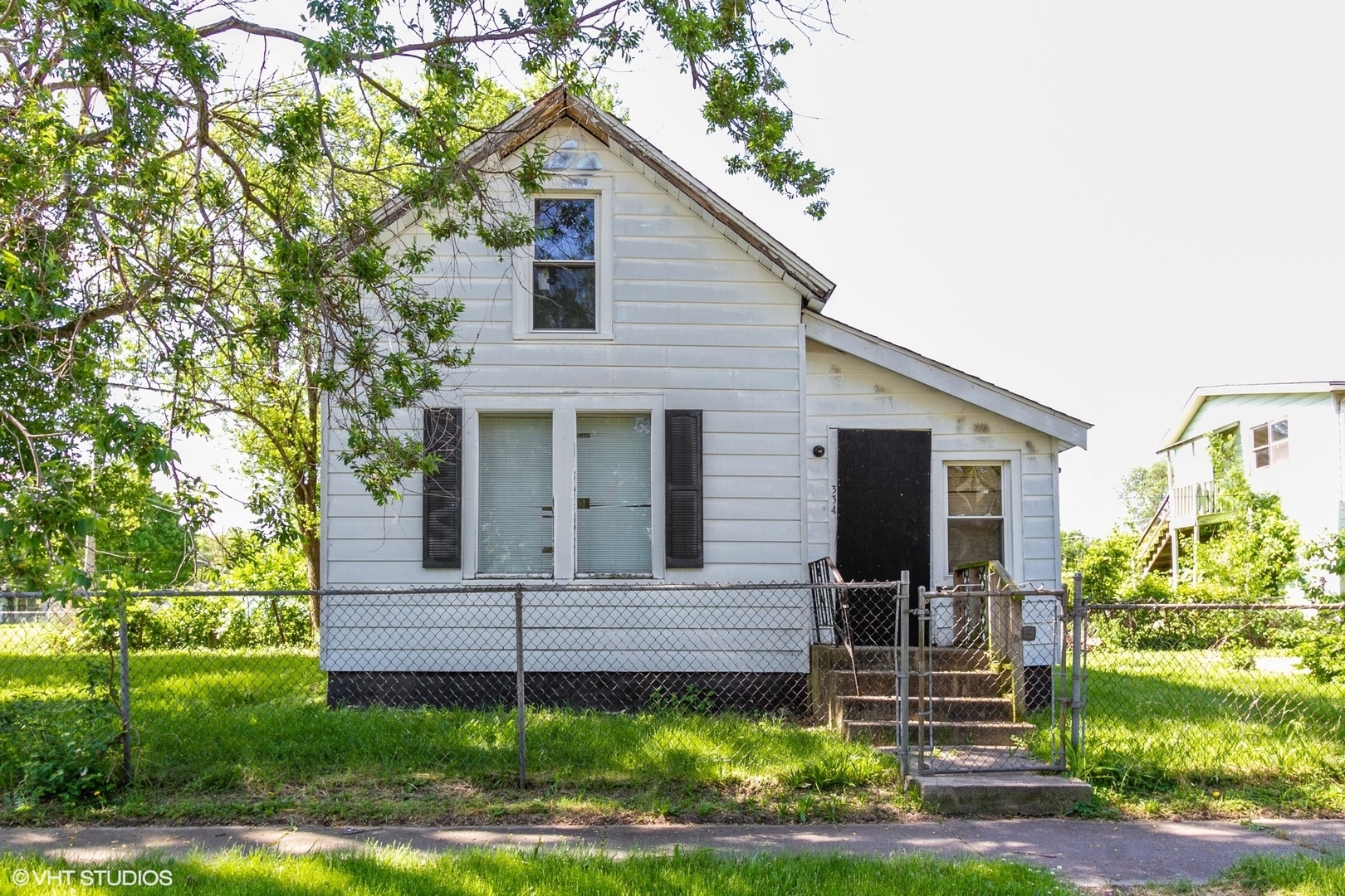 Property Photo:  334 E Birch Avenue  IL 60901 