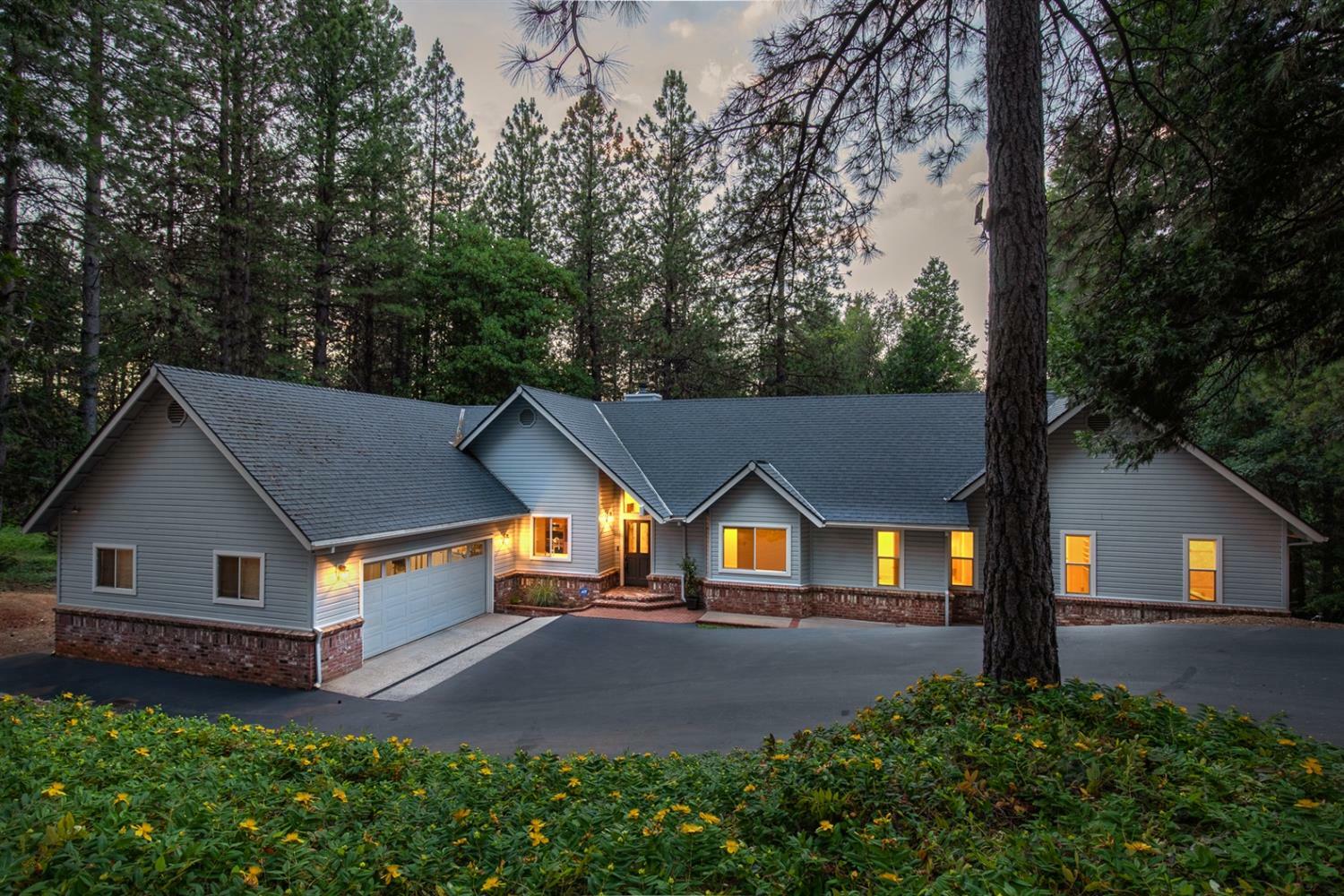 Property Photo: 11616 Forest View Drive CA 95959