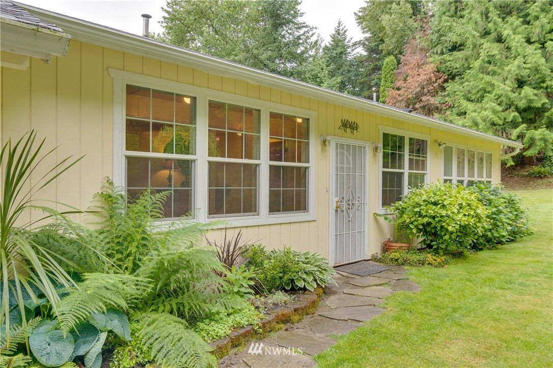 Property Photo:  111  Norwood Drive  WA 98626 
