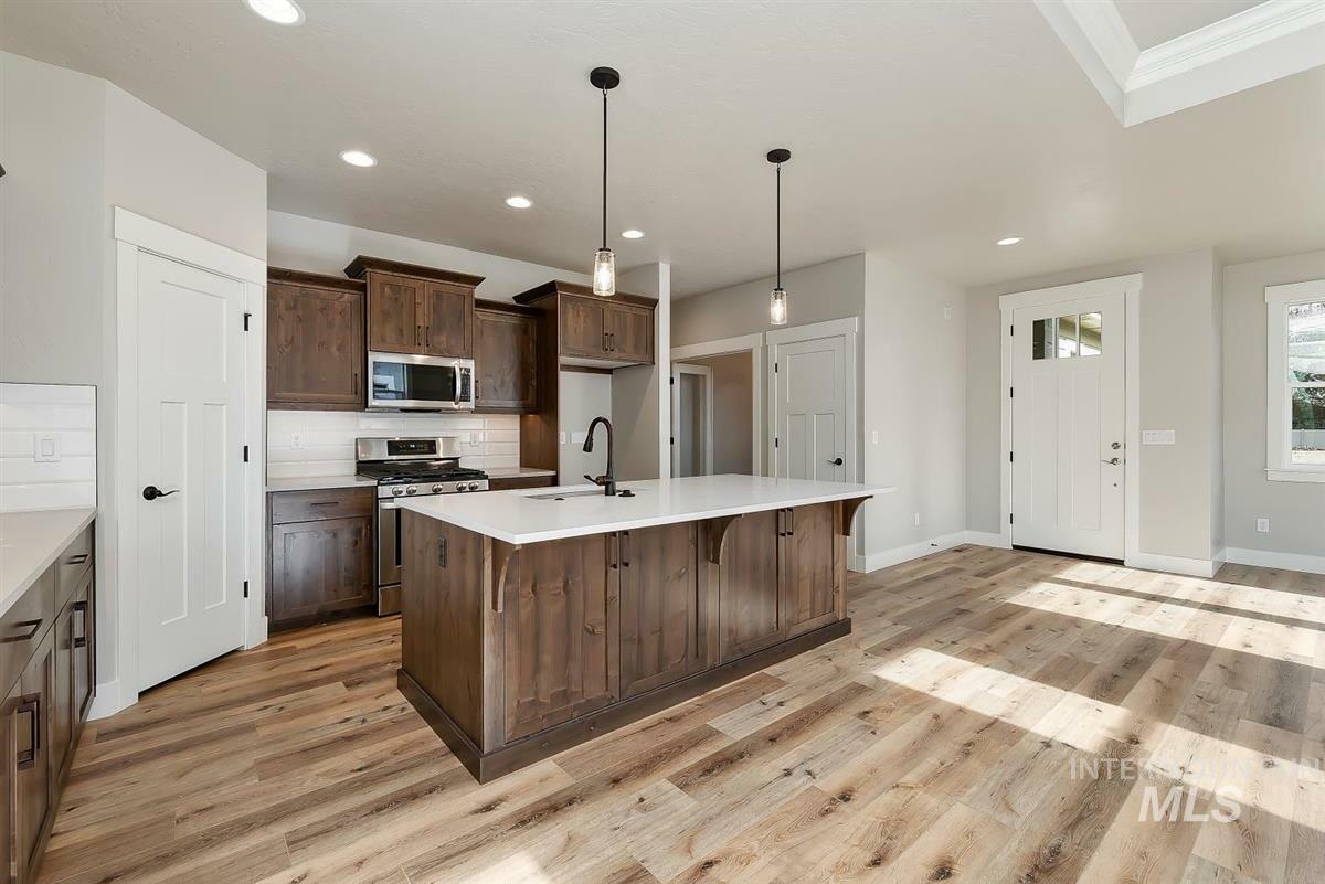 Property Photo: 478 N Emma Ave ID 83669