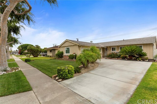 Property Photo:  4261 Hill W Hill Avenue  CA 92833 