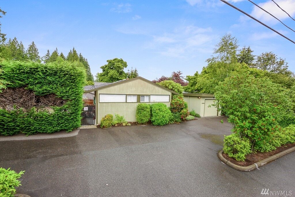 Property Photo:  11504 NE 19th Street  WA 98004 
