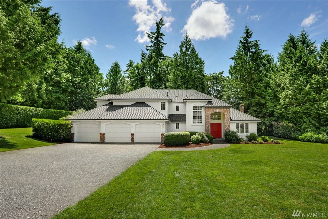 Property Photo:  20731 NE 70th Place  WA 98053 