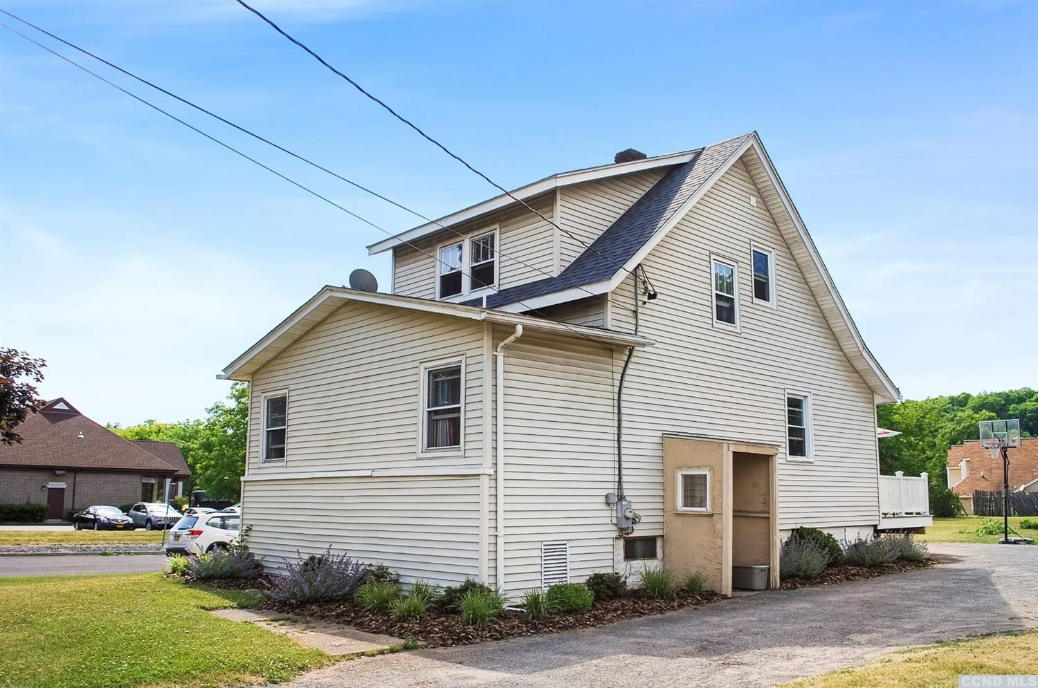 Property Photo:  3055 Route 9W  NY 12477 