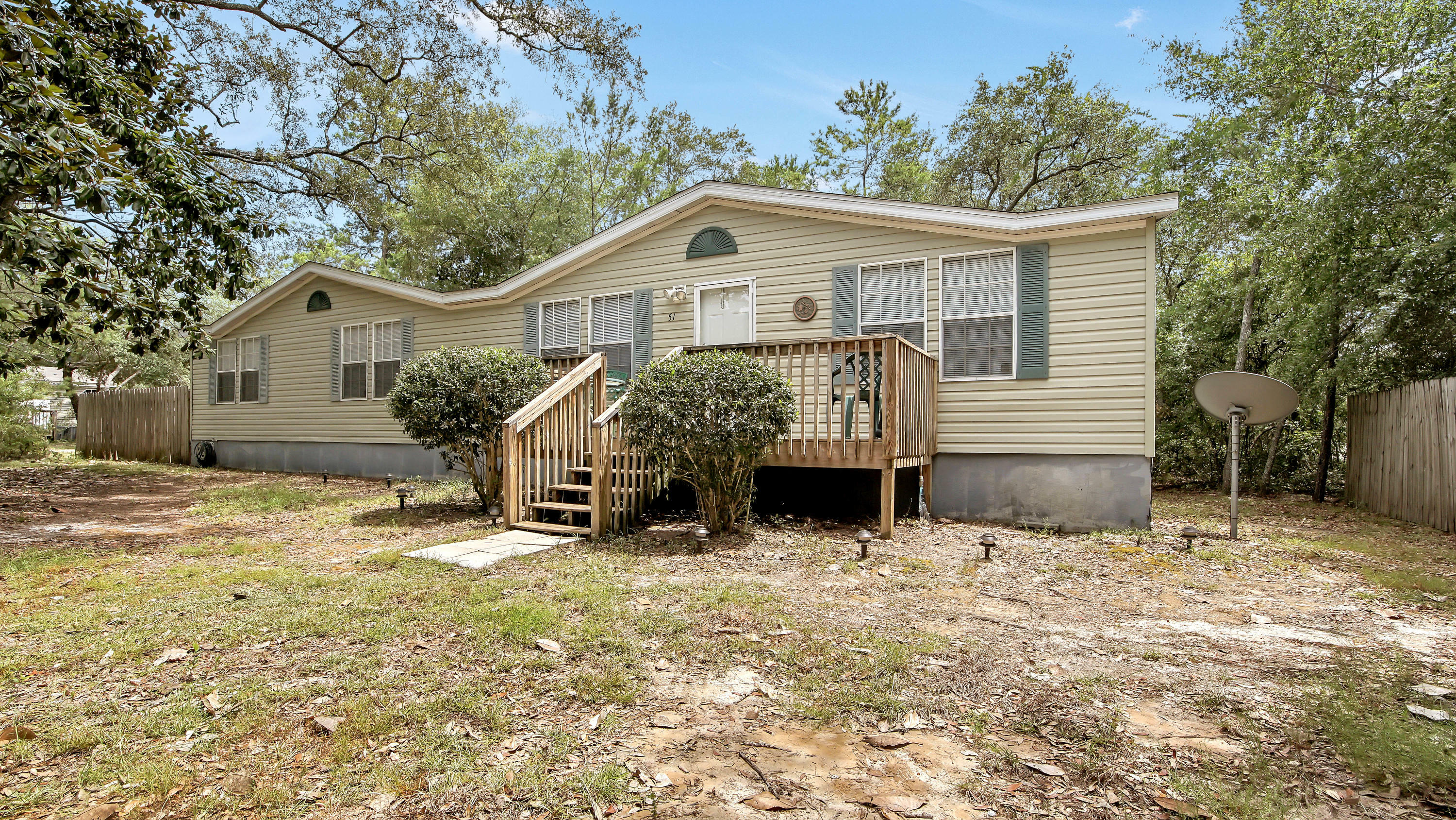 Property Photo:  51 Easy Street  FL 32439 