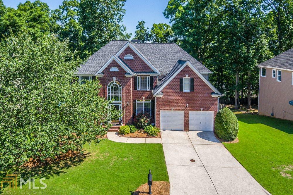 Property Photo: 300 Westbury Ln GA 30005
