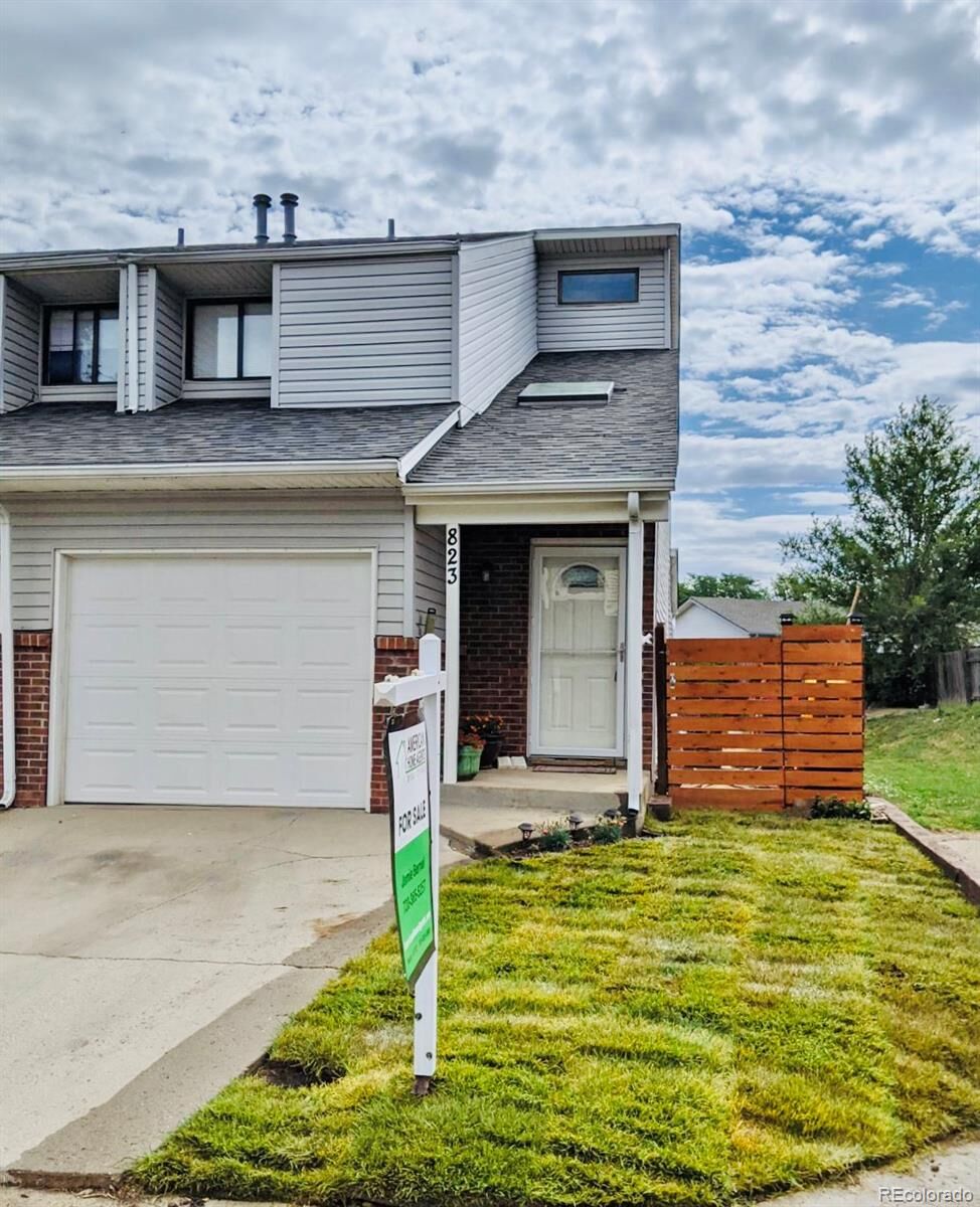 Property Photo:  823 Gabriel Court  CO 80514 