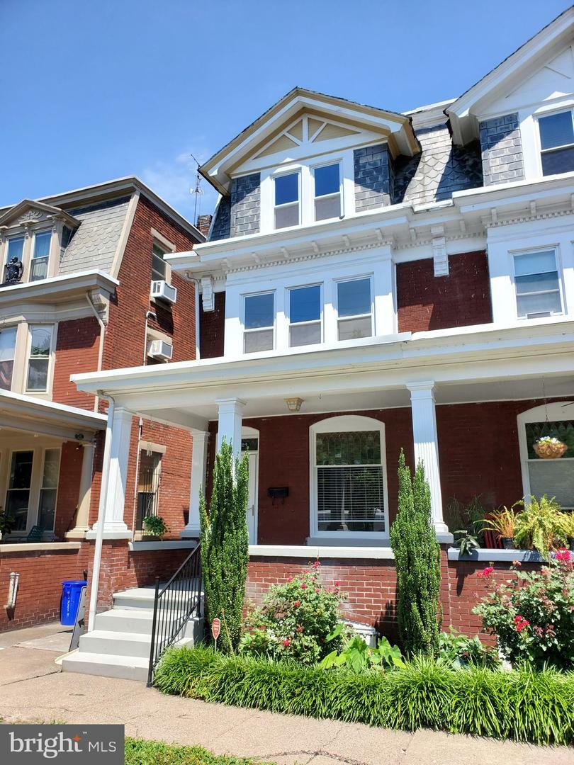 Property Photo: 224 Seneca Street PA 17110