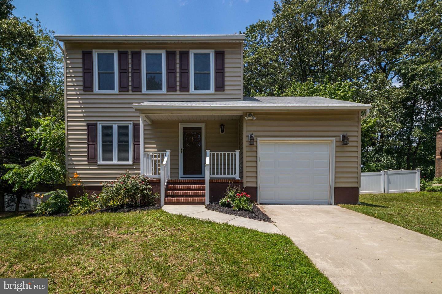 Property Photo:  8304 Brightview Court  MD 21108 