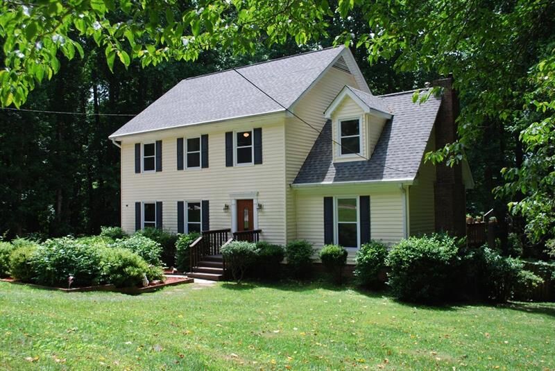 Property Photo: 2450 Williamsdowns Circle GA 30078