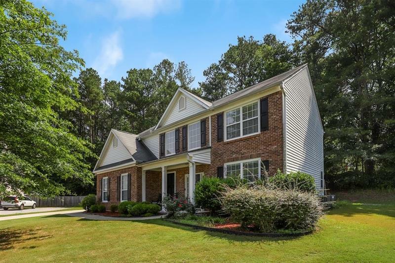 Property Photo: 2402 Greenside Court GA 30106