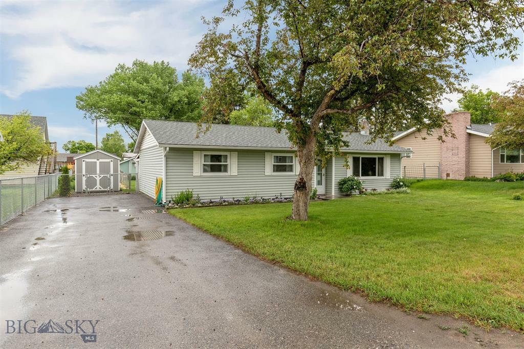 Property Photo: 208 Fabrick Street MT 59741