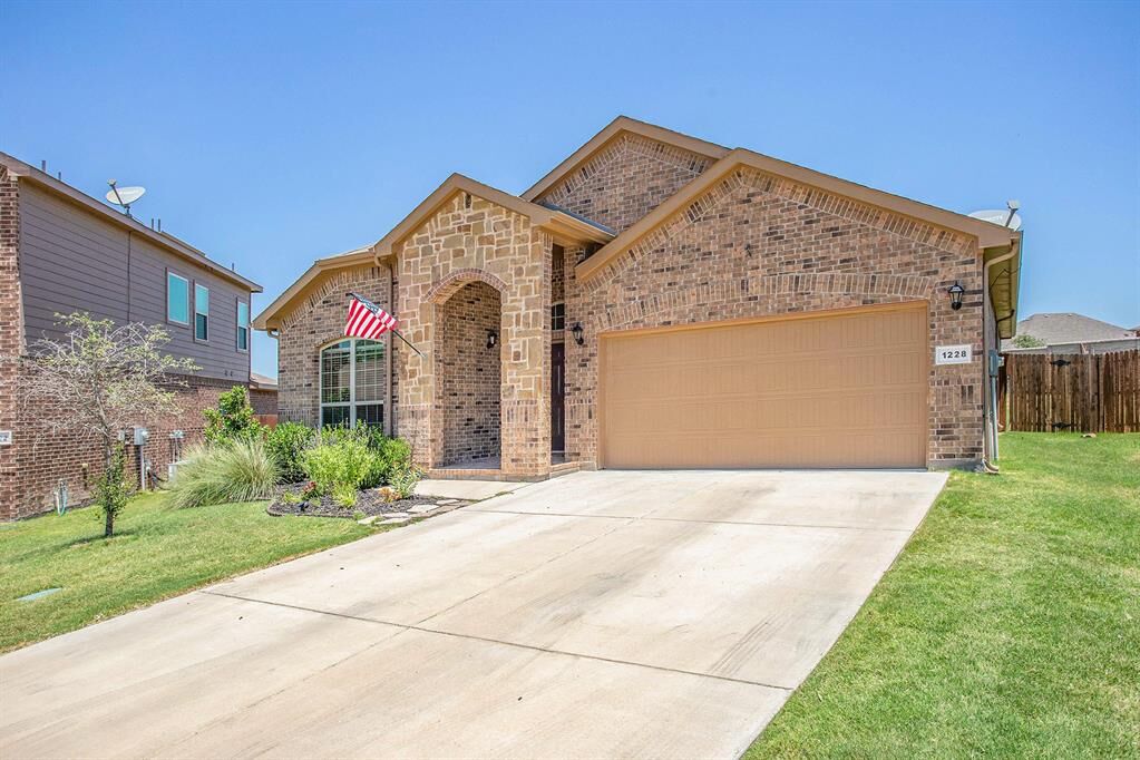 Property Photo:  1228 Ashley Drive  TX 76087 