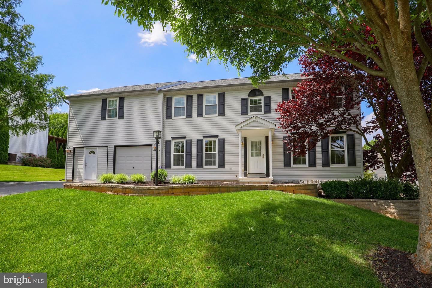 Property Photo:  45 Chapelwood Drive  PA 17402 