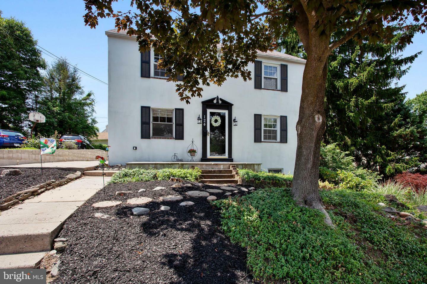 Property Photo: 124 1st Avenue PA 19008