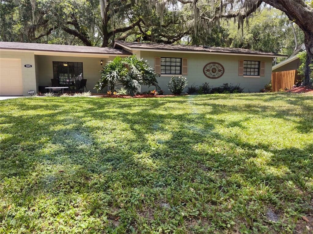 Property Photo:  1005 Grove Manor Drive  FL 32771 