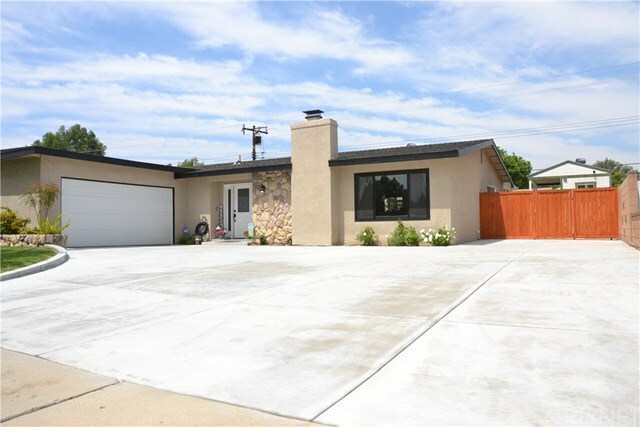 Property Photo:  1169 4th Street  CA 93065 