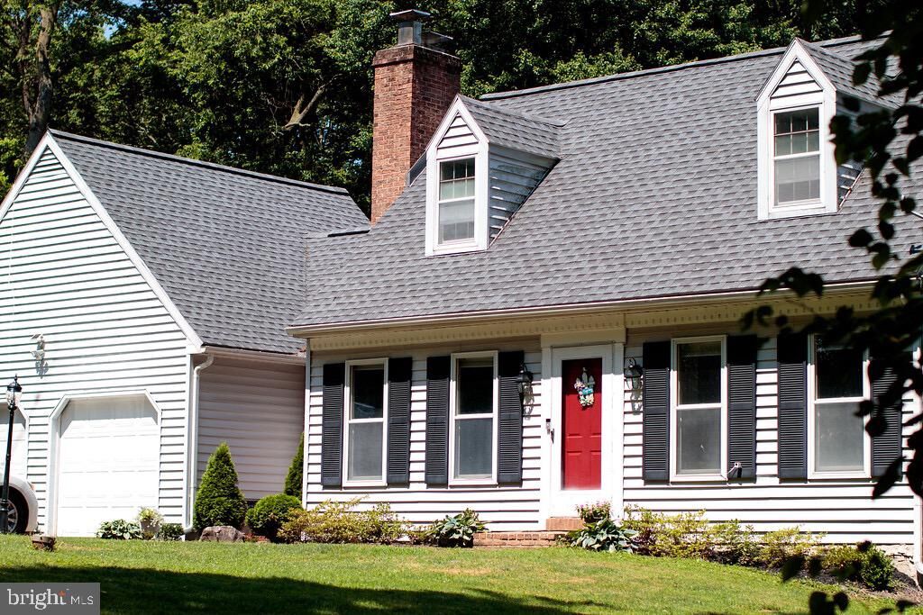 Property Photo: 680 Summit Drive PA 17601