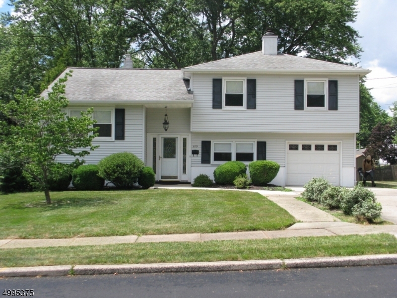 Property Photo:  619 Thompson St  NJ 08869 