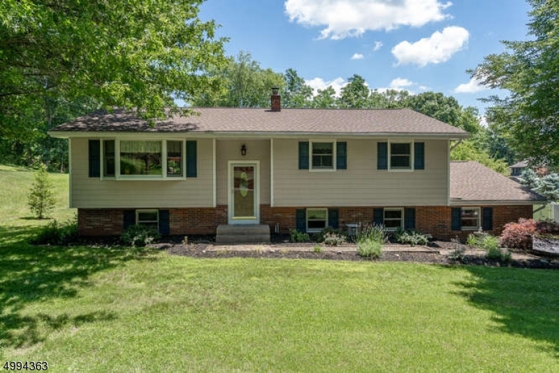 Property Photo:  2 Ward St  NJ 08825 