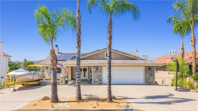 Property Photo:  22616 Canyon Club Drive  CA 92587 