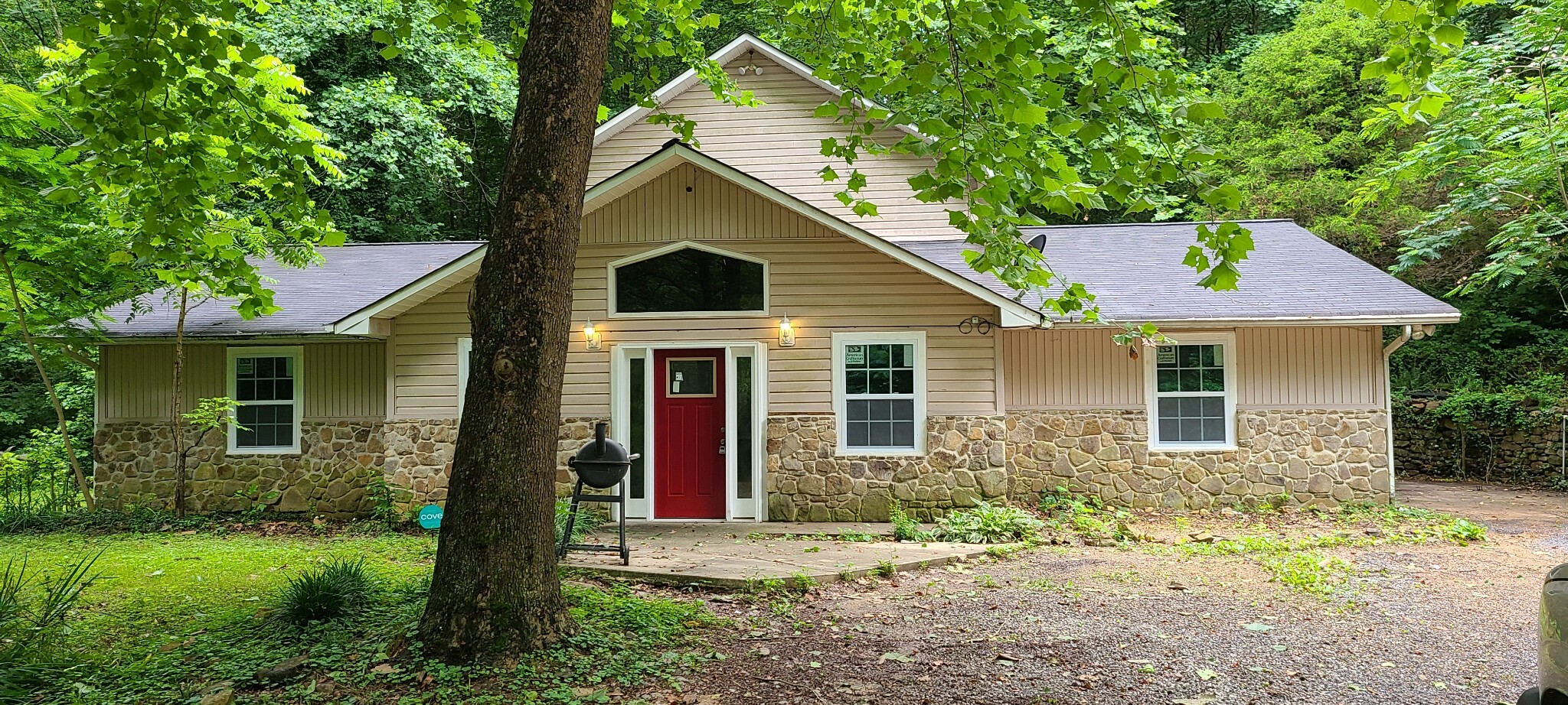 Property Photo:  341 Elm St  TN 37327 