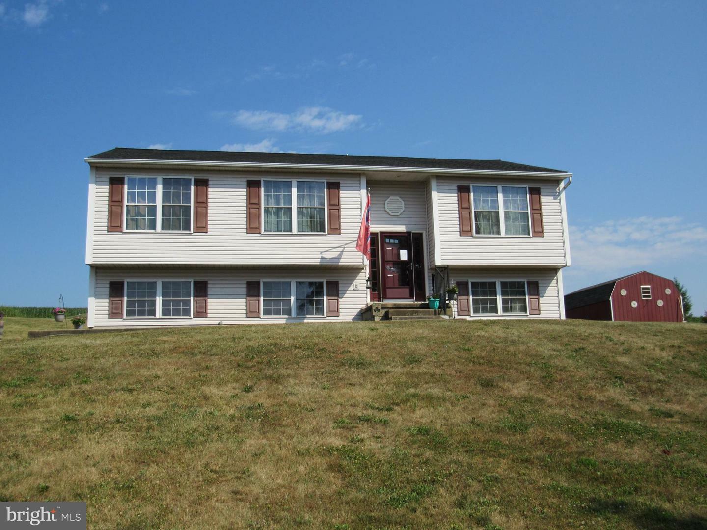 Property Photo: 342 Tilden Road PA 19541