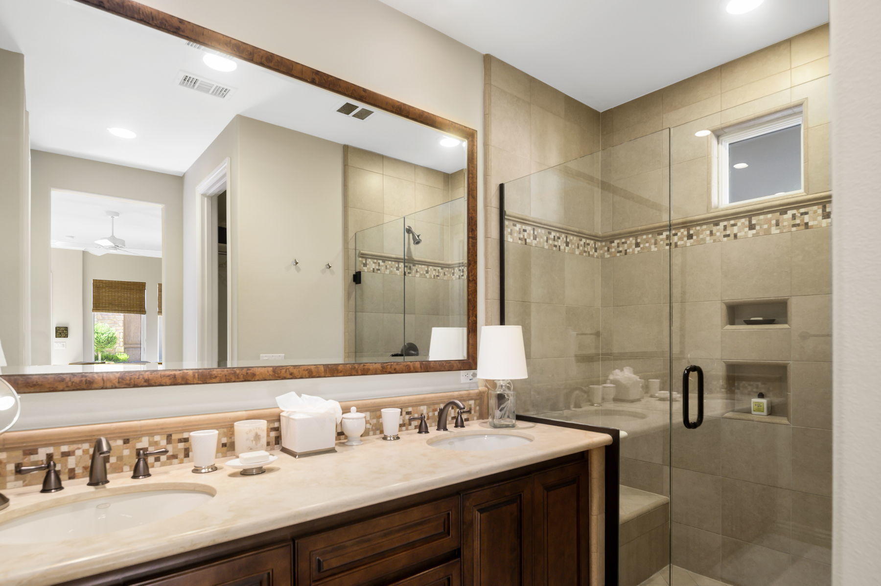 Property Photo:  76434 Via Uzzano  CA 92210 