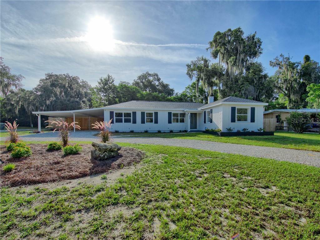 Property Photo:  820 Oak Drive  FL 34748 