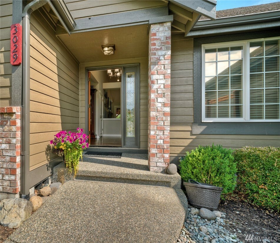 Property Photo:  3029 Christianson Ave  WA 98022 