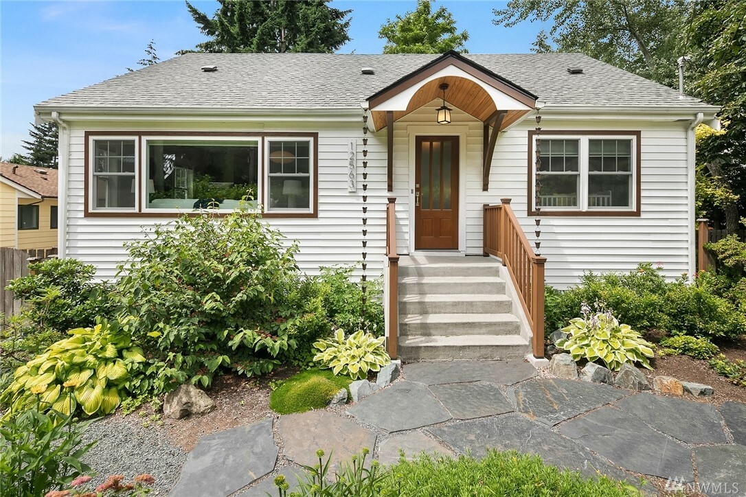 Property Photo: 12563 37th Ave NE WA 98125