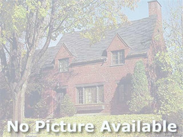 Property Photo:  22407 Karr Road E  MI 48111 