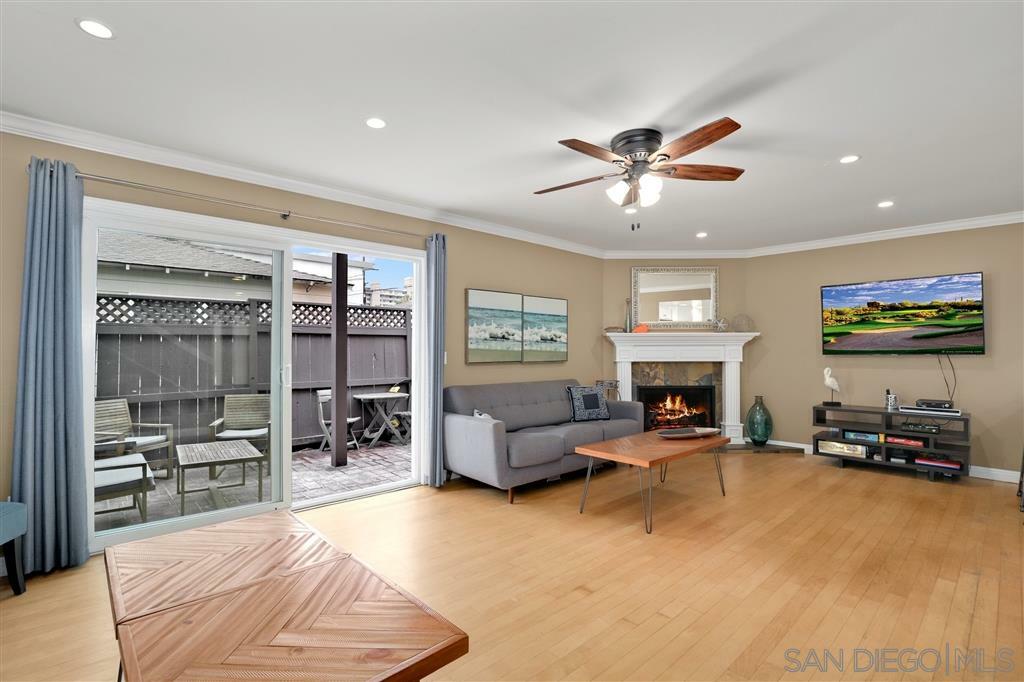 Property Photo: 856 Diamond St CA 92109