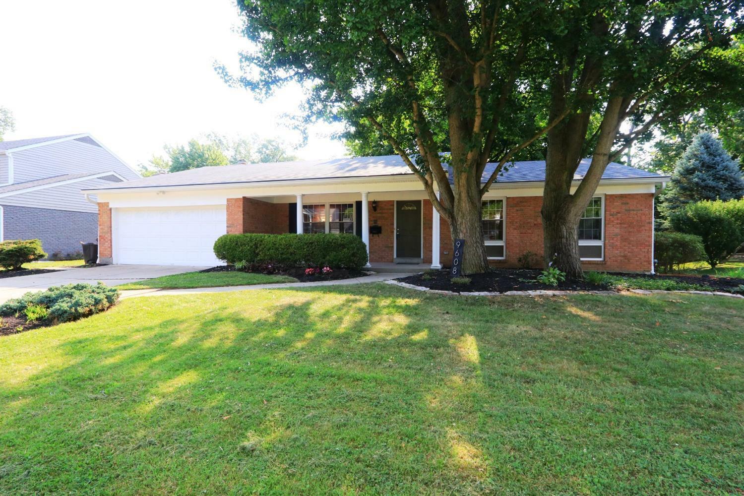 Property Photo: 9608 Lansford Dr OH 45242