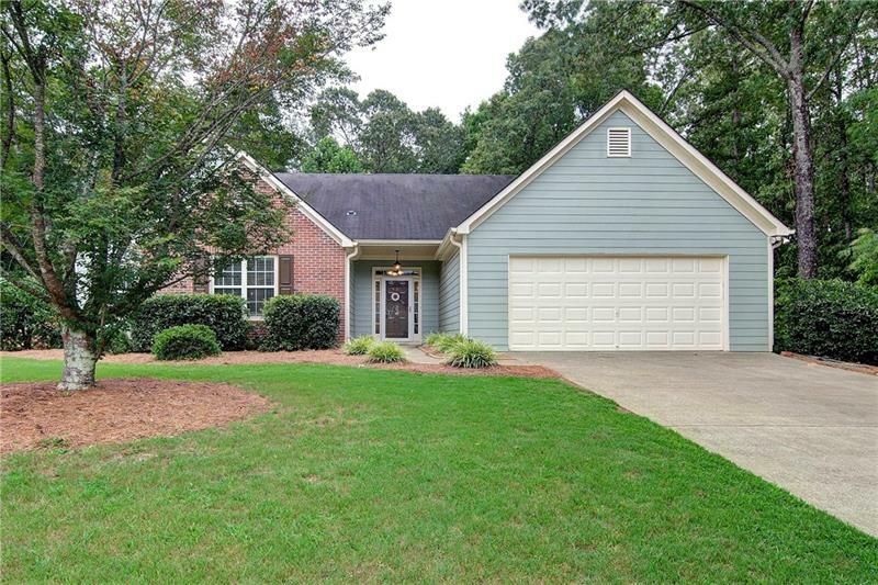 Property Photo:  207 Oak Hollow Court  GA 30184 