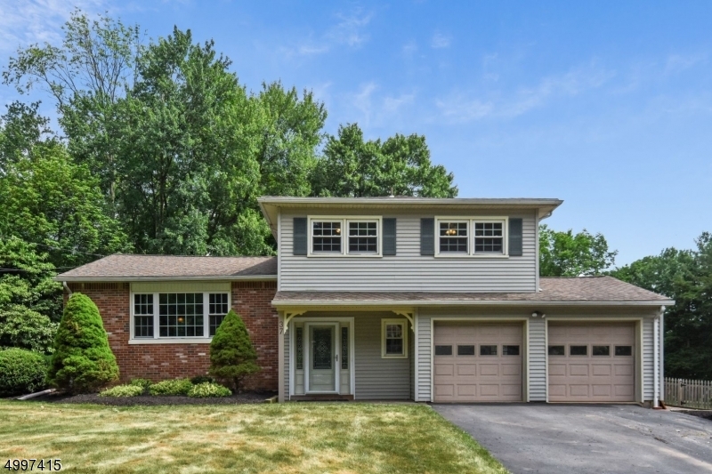 Property Photo:  37 Toby Dr  NJ 07876 