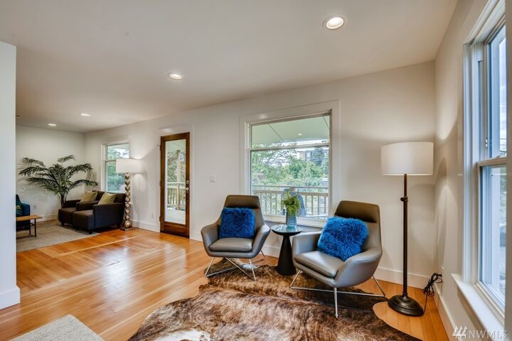 Property Photo: 3555 S Ferdinand Street WA 98118