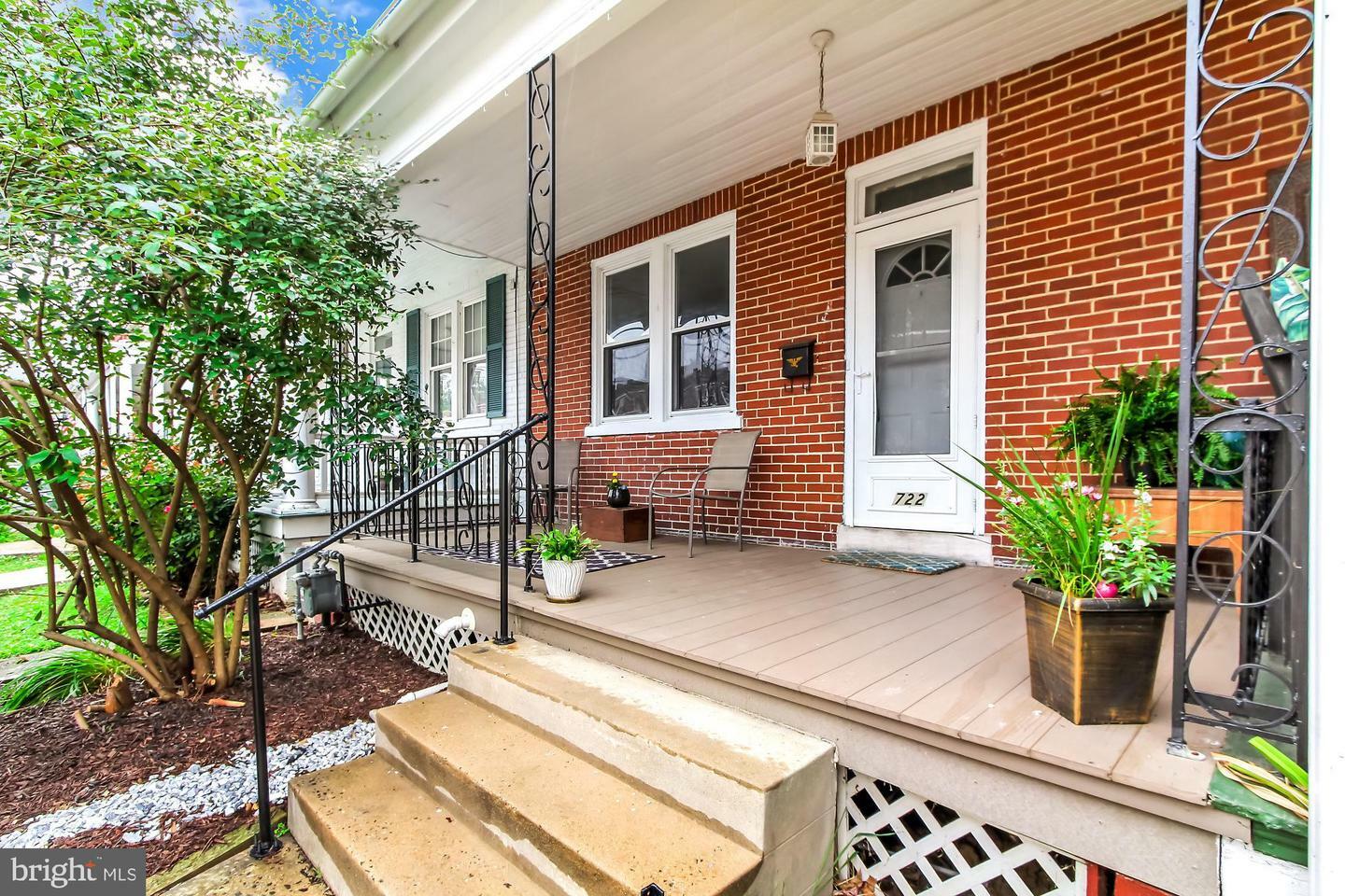 Property Photo:  722 N Pine Street  PA 17603 