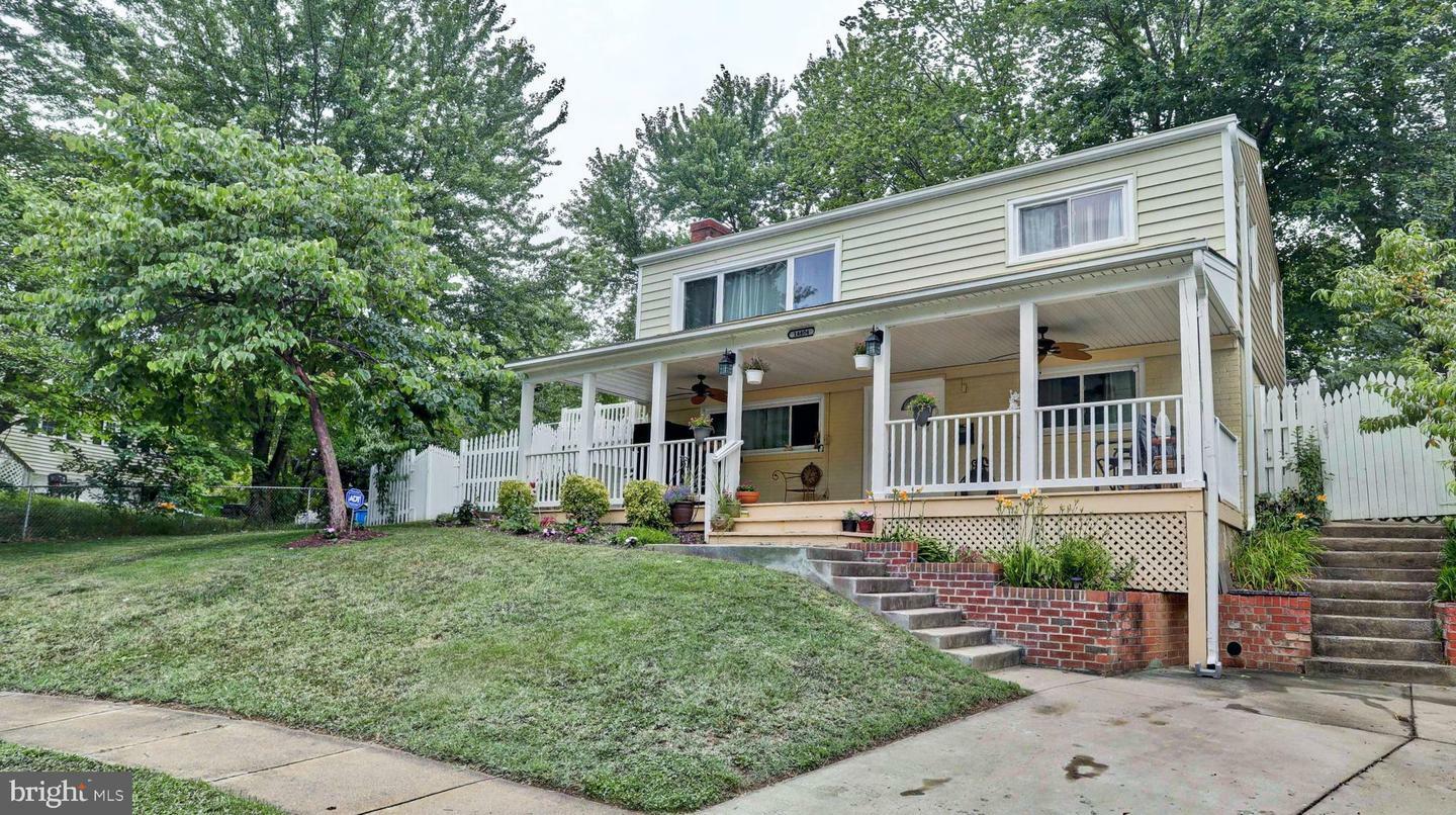 Property Photo:  14404 Barton Court  VA 22193 