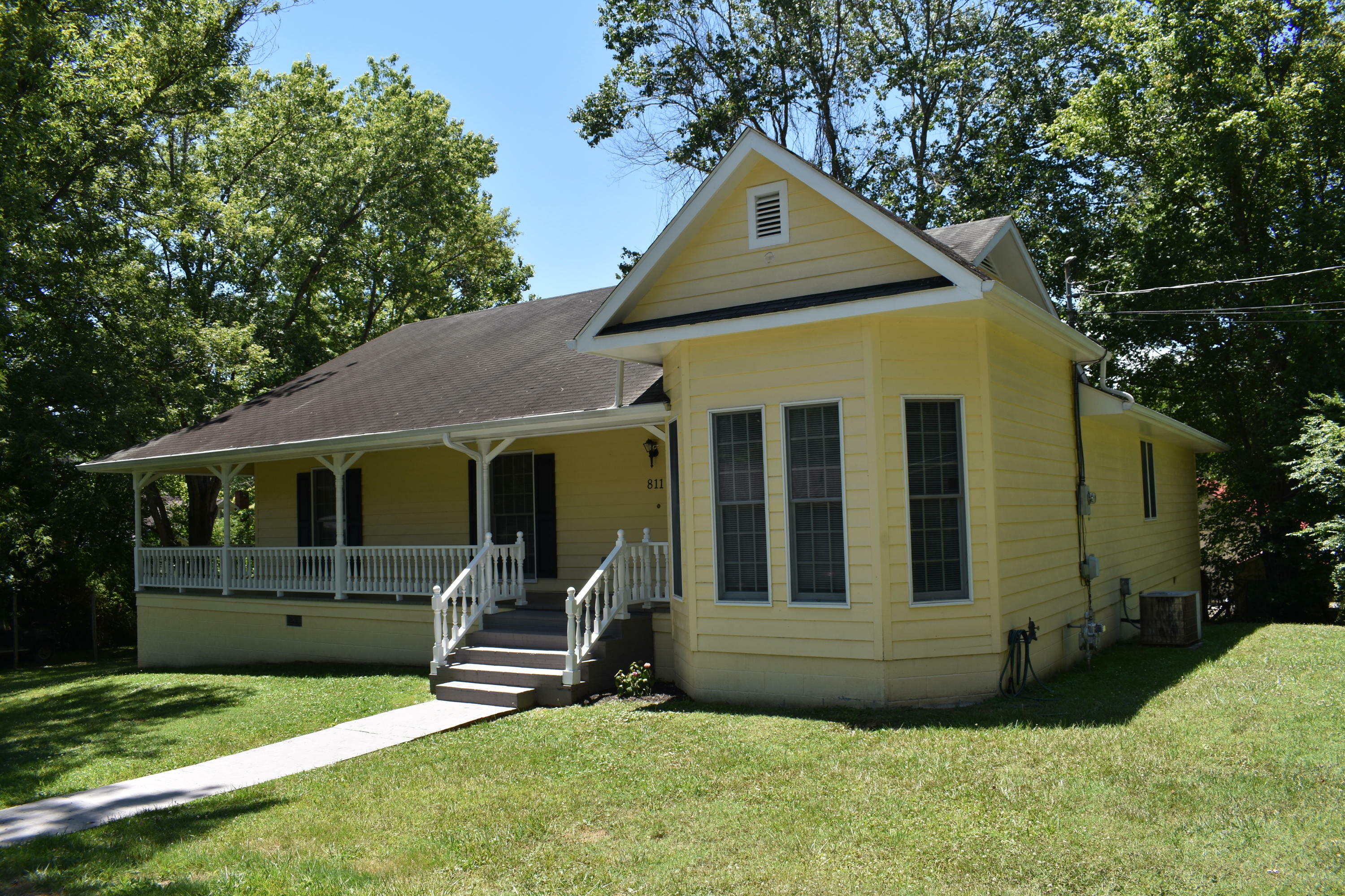 Property Photo:  811 Cherokee Drive  KY 40965 