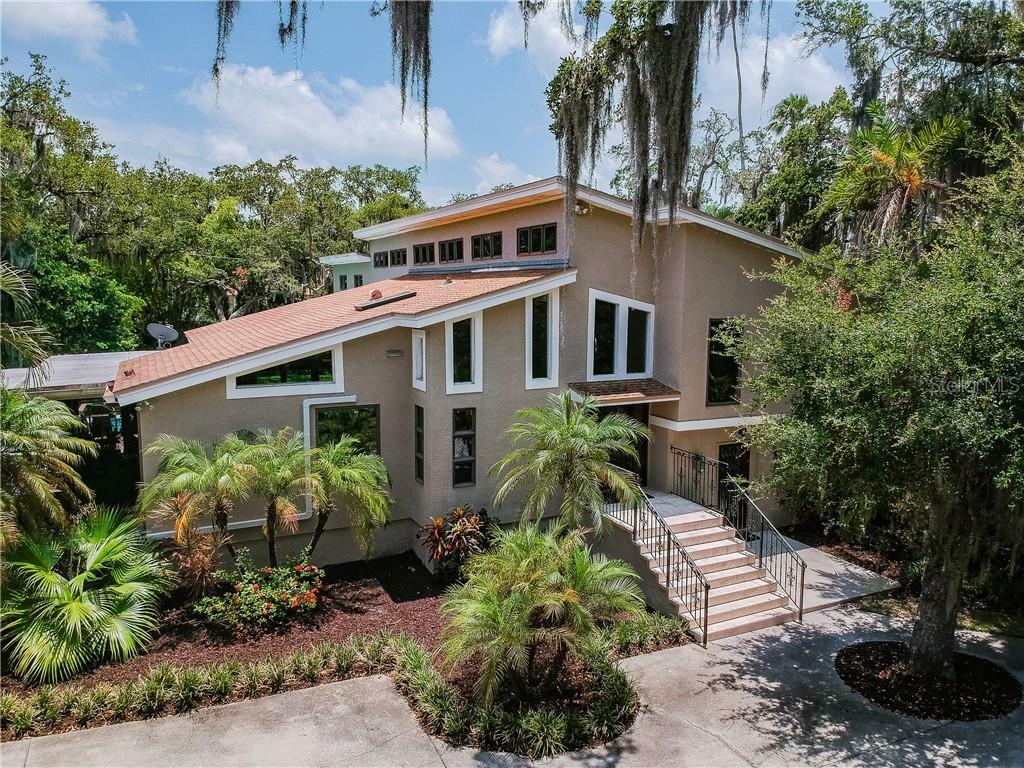 Property Photo: 11175 Spring Street FL 33774