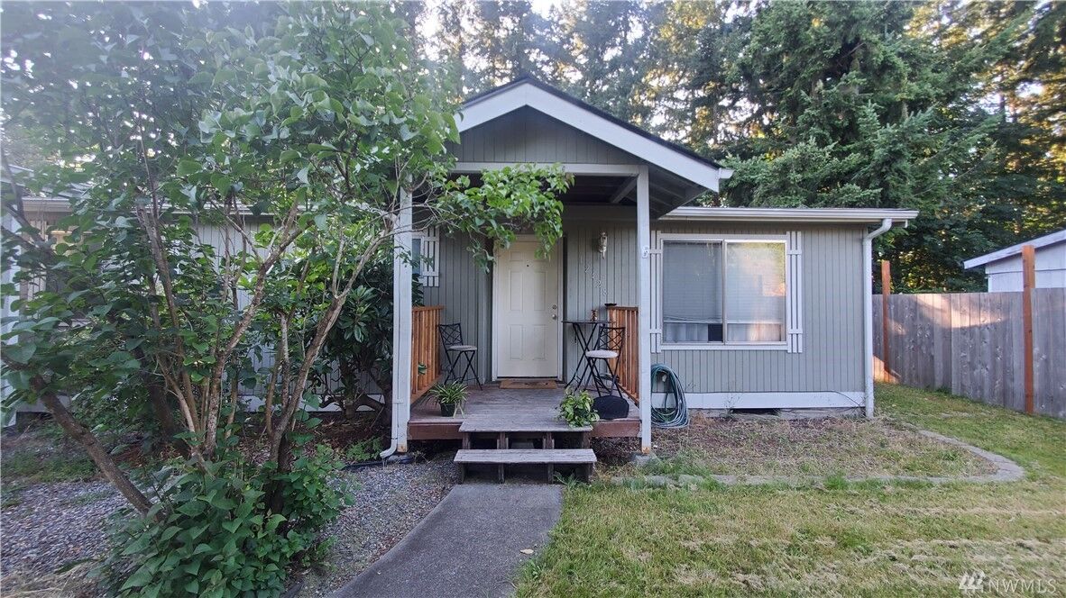 Property Photo:  12428  118th Avenue Ct E  WA 98374 
