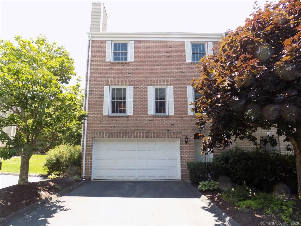 Property Photo:  62 Kingswood Drive 62  CT 06801 